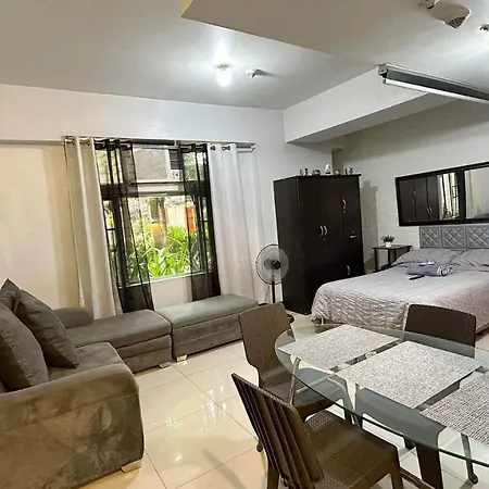 Manhattan Parkview Studio Unit